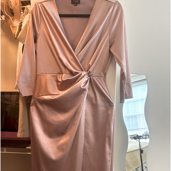 JW Studio Dress Rose Gold. . Brand new only wear once.. - Picture 1 of 4